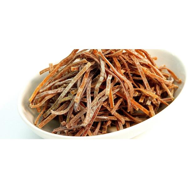 完全発酵した麻竹のみを使用。本来のメンマの風味・食感がお楽しみ頂けます。時間をかけてじっくり戻されますと、10倍以上に戻ります。一番バランスの良い長さ５〜６cmを中心とした食べやすいサイズ。±1.5cm程度の範囲で仕分けをして箱詰めをしてい...