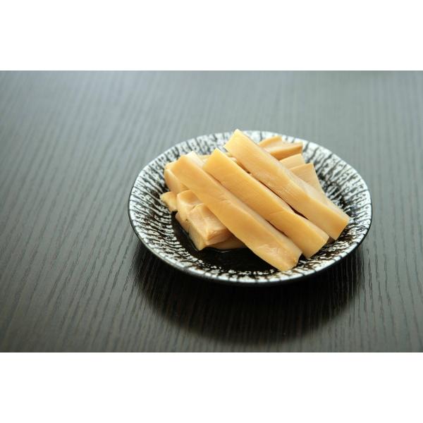 厳選した良質の乾燥メンマを使用しシンプルな味付けをしました。完全発酵した乾燥メンマ原料のみを使用し、国内工場でしっかりと管理・製造しています。8〜10mmにスライスされた太いタイプの味付けメンマです。味付メンマシリーズにつきましてはお客様に...