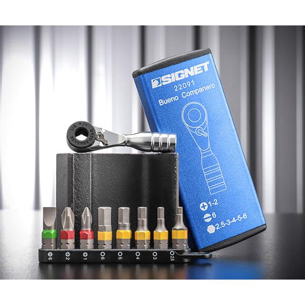 全長わずか53mmのウルトラショートラチェット52ギアの切り替え式柄の部分にビットを装着し、ドライバーのように使用できます別売りのロングビットで一般的なドライバーのように使うこともできますアルミニウムケース付きの9PCSセット【仕様】[ラチ...