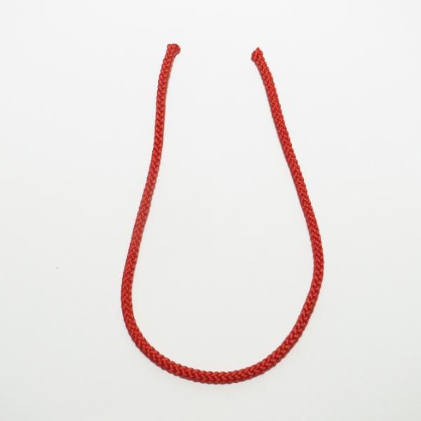砂張風鈴用の朱色の組紐です。日本の伝統色である朱色は生命の躍動を表すことや、古来より災厄を防ぎ、福を招くと言われてきました。縁起物の風鈴にお勧めです。■長さは24cm程度となります。■材質：伊賀産正絹組紐3.2mm※取付はご自身でお願いしま...