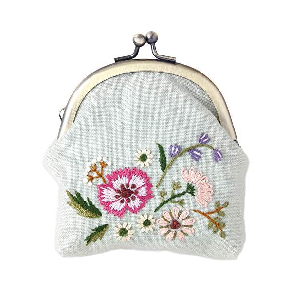 ※併売のため、在庫切れの際はご了承ください。発送委託により倉庫業者がお届けする場合がございます※品番:846仕様:刺しゅうキット柄:ナチュラルブーケのがまぐちセット内容:刺しゅう糸、刺しゅう布(図案プリント済み)、プリント布、刺しゅう針、口...