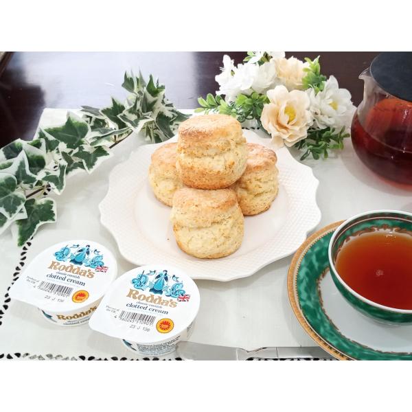 英国Rodda's至福のクリームティーセット☆2名様用☆Rodda'sクロテッドクリーム28g×2個 さぬきの夢プレーンスコーン×6個【スコーン3個包