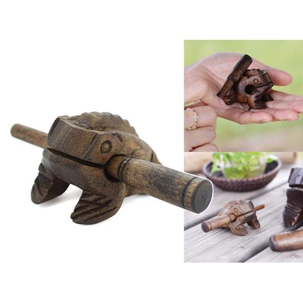 [サイズ] 本体：約幅4×奥行き6×高さ3.3cm バチ：約長さ9.2cm[材　質]木[生産国] タイ[送　料] 送料別途/沖縄・離島地域は送料見積り必要[発送日目安]1〜2営業日（土曜日曜祝日除く）