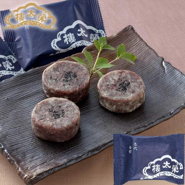 江戸の伝統菓子。金鍔（きんつば）の名は、刀の鍔を象ったことから名づけられたもの。丸く成型したものを、ごま油で香ばしく焼く丸型の金鍔こそ榮太樓が江戸時代より守り続ける味わいです。