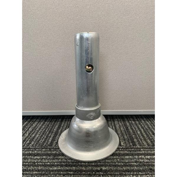 オリジナル台座支柱ショートタイプ足場メーカーやタイプを選ばないショートタイプです。全長200ｍｍ台座底120Ф単品重量0.89kgホゾ付きパレット脚　パレット台座　ラック脚　ラック支柱　ラック台座別途送料がかかります。お買い物ガイドをもう一...