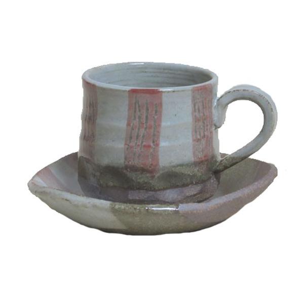 サイズ【碗】　外径　　8.0cm　高さ　　7.4cm　容量　　230cc(満杯)【皿】　直径　　15.8cm腰の錆色と温もりの形がステキ！！お皿も変形で単独でも使えそう♪なお皿は手造りのため　微妙にサイズや形が違います。