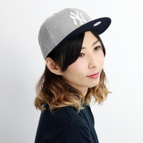 NEW ERA(ニューエラ)・ヤンキース カンガルー スウェット 9twenty-mlb-under-visor-