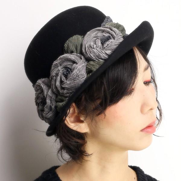 メタモルフォーゼ　別珍薔薇コサージュ付き帽子　ブラック 薄手blackウール☆日差しに負けない☆ギャザーフリル 帽子