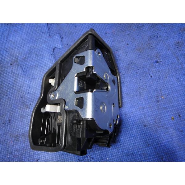 BMW 320i F30 F31 等  純正  右 リア ドアロック アクチュエーター ソレノイド 品番 7229460 [3405]