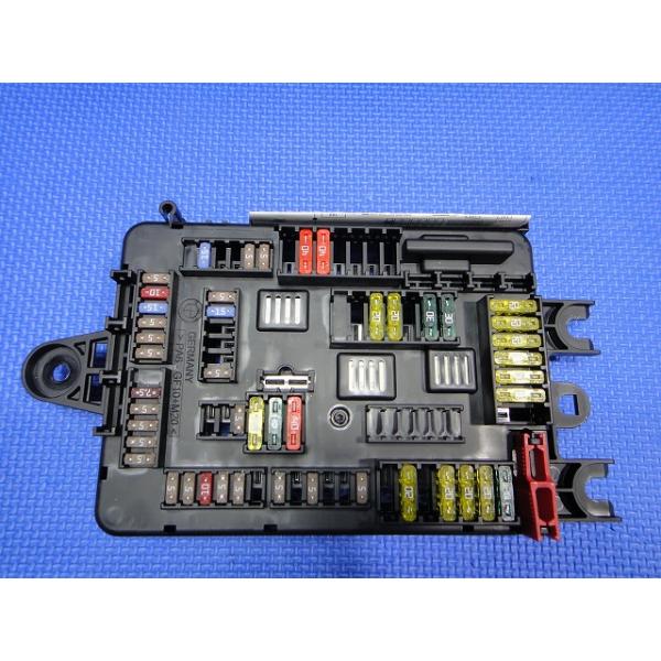  F30 ヒューズボックス BMW 320i F30 F31 等 ヒューズボックス 品番 9261110 [3405] : 輸入車