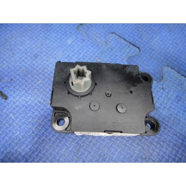 プジョー RCZ T7R5F02 等 エアコン フラップ モーター 品番 T1006419G