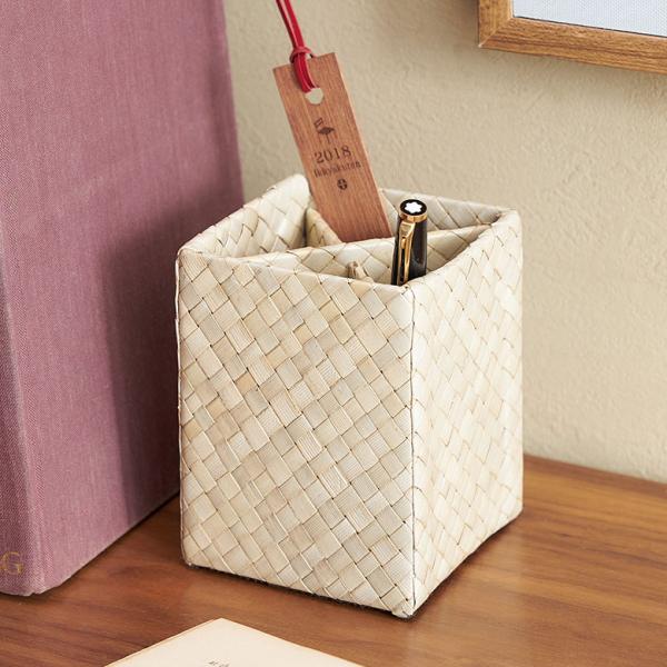 ペン スタンド 立て パンダン 天然 素材 ナチュラル シンプル 約 W 7.5cm D 7.5cm H 10cm 収納 カトラリー 卓上 デスク p-117