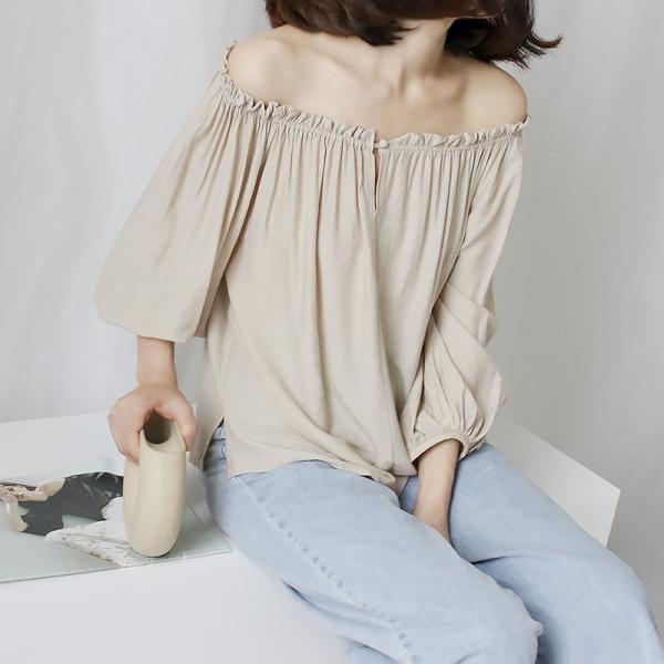 レディース トップス オフショルダー カットソー パフスリーブ 5分袖 無地 カジュアル 大人可愛い エレガント フェミニン オフィス お出かけ デート デイリー ベージュ フリーサイズ 送料無料