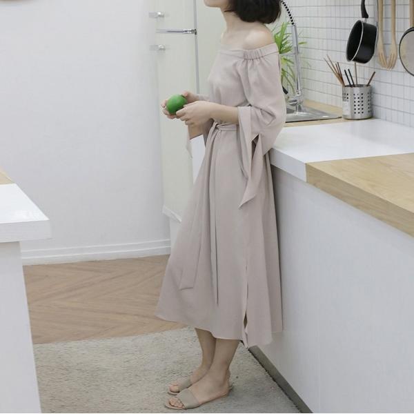 レディース 肩出し 肩見せ オフショルダー ワンピース フレアスリーブ ミモレ丈 春 夏 スカート カジュアル キュート 可愛い フェミニン きれいめ 上品 エレガント おしゃれ お出かけ お呼ばれ ベージュ フリーサイズ ワンサイズ 送料無料