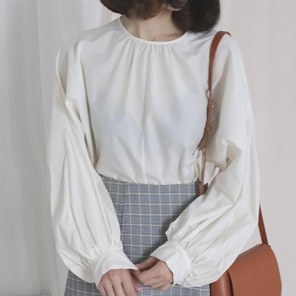 レディース ブラウス シャツ 長袖 無地 シンプル 春 夏 トップス カジュアル キュート 可愛い フェミニン きれいめ 上品 エレガント おしゃれ お出かけ オフィス デート デイリー ホワイト フリーサイズ ワンサイズ 送料無料