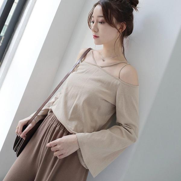レディース　トップス　カットソー　オフショルダー　ベルスリーブ　無地　長袖　カジュアル　大人可愛い　おしゃれ　フェミニン　オフィス　お出かけ　デート　デイリー　ベージュ　フリーサイズ　送料無料