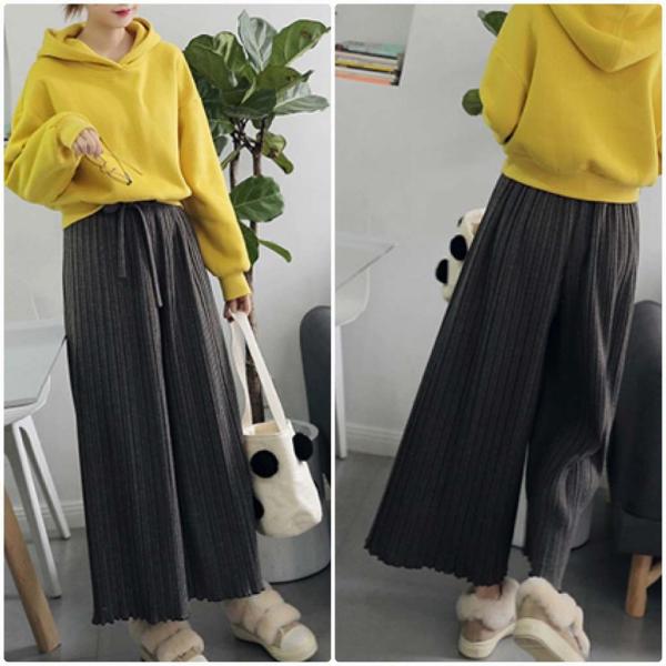 レディース　プリーツ　ワイドレッグパンツ　ハイウエスト　アンクル丈　半端丈　クロップドパンツ　シンプル　ボトムス　カジュアル　キュート　可愛い　フェミニン　きれいめ　エレガント　おしゃれ　お出かけ　オフィス　デイリー　グレー　フリーサイズ　送料無料