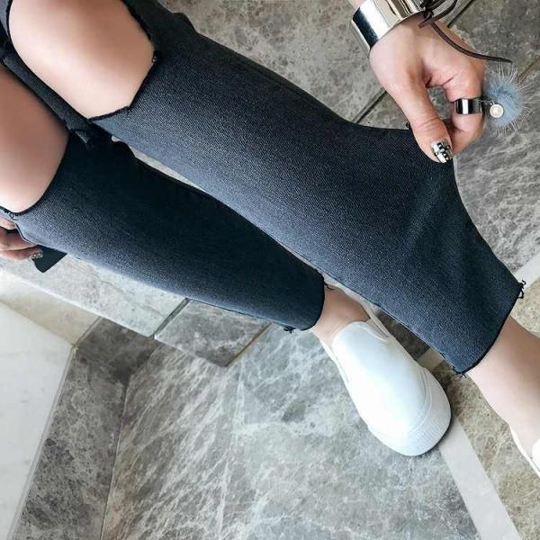 レディース　スキニー　デニムパンツ　カットオフデニム　ダメージ　クラッシュ加工　ジーパン　ジーンズ　ボトムス　カジュアル　キュート　可愛い　フェミニン　きれいめ　おしゃれ　お出かけ　デイリー　普段着　ブルー　ブラック　S　M　L　XL　サイズ　送料無料