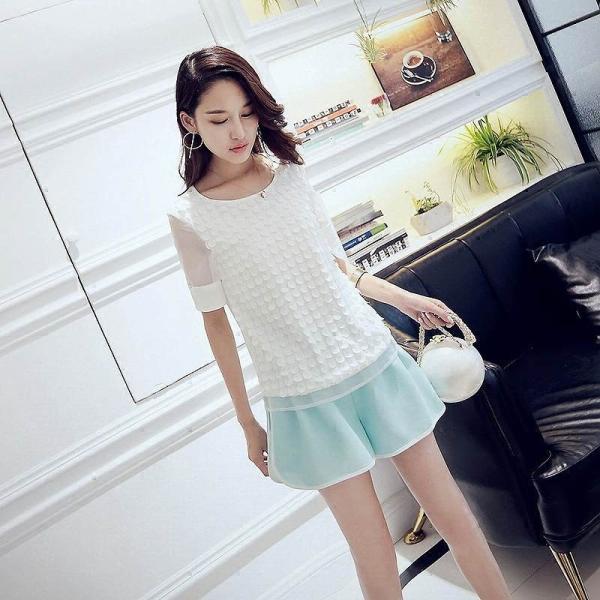 レディース　シフォン　ブラウス　半袖　オーガンザ　透け素材　透け感　トップス　カジュアル　キュート　可愛い　フェミニン　きれいめ　上品　エレガント　おしゃれ　お出かけ　オフィス　デート　デイリー　ホワイト　S　M　サイズ　送料無料