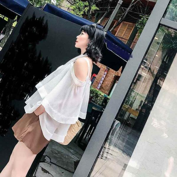 レディース　シフォン　ブラウス　肩出し　肩見せ　オフショルダー　肩紐　トップス　カジュアル　キュート　可愛い　フェミニン　きれいめ　上品　エレガント　おしゃれ　お出かけ　オフィス　デート　デイリー　ホワイト　フリーサイズ　ワンサイズ　送料無料