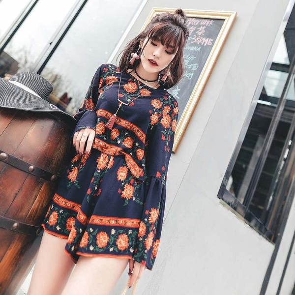 レディース　2点セット　シフォン　ブラウス　フレアスリーブ　ボリュームスリーブ　ショートパンツ　短パン　花柄　ボタニカル柄　カジュアル　キュート　可愛い　フェミニン　きれいめ　上品　エレガント　おしゃれ　お出かけ　デイリー　お呼ばれ　S　M　L　送料無料