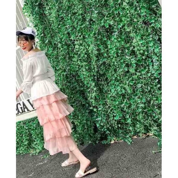 レディース　ブラウス　肩出し　肩見せ　オフショルダー　フレアスリーブ　トップス　カジュアル　キュート　可愛い　フェミニン　きれいめ　上品　エレガント　おしゃれ　お出かけ　オフィス　デート　デイリー　ホワイト　ベージュ　フリーサイズ　ワンサイズ　送料無料