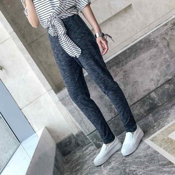 レディース　スリム　薄め　アンクルパンツ　半端丈　クロップド　ストレート　ボトムス　カジュアル　キュート　可愛い　フェミニン　きれいめ　おしゃれ　お出かけ　デイリー　オフィス　普段着　グレー　S　M　L　サイズ　送料無料