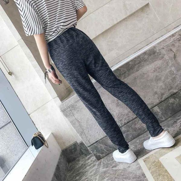 レディース　スリム　薄め　アンクルパンツ　半端丈　クロップド　ストレート　ボトムス　カジュアル　キュート　可愛い　フェミニン　きれいめ　おしゃれ　お出かけ　デイリー　オフィス　普段着　グレー　S　M　L　サイズ　送料無料