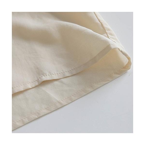 レディース　ブラウス　Vネック　パフスリーブ　無地　シンプル　半袖　トップス　カジュアル　キュート　可愛い　フェミニン　きれいめ　上品　エレガント　おしゃれ　お出かけ　オフィス　デート　デイリー　イエロー　ホワイト　ベージュ　フリーサイズ　送料無料