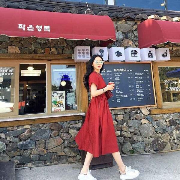 レディース　ワンピース　シンプル　フレア　ラウンドネック　ミモレ丈　半袖　ハイウエスト　スカート　カジュアル　キュート　可愛い　フェミニン　きれいめ　上品　エレガント　おしゃれ　お出かけ　お呼ばれ　レッド　フリーサイズ　送料無料