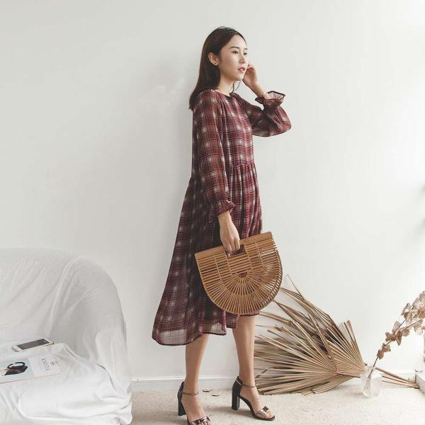 レディース　ワンピース　チェック柄　ミモレ丈　キャンディスリーブ　ハイウエスト　フレア　長袖　スカート　カジュアル　キュート　可愛い　フェミニン　きれいめ　上品　エレガント　おしゃれ　お出かけ　お呼ばれ　レッド　ネイビー　フリーサイズ　送料無料
