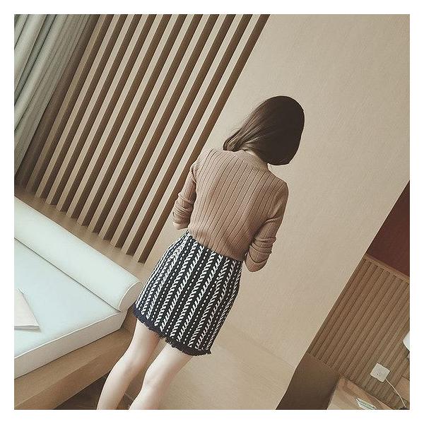 レディース　カットソー　ニット　セーター　長袖　タイト　スリム　無地　シンプル　トップス　カジュアル　キュート　大人　可愛い　フェミニン　おしゃれ　お出かけ　オフィス　デイリー　普段着　ホワイト　カーキ　ブラック　フリーサイズ　ワンサイズ　送料無料