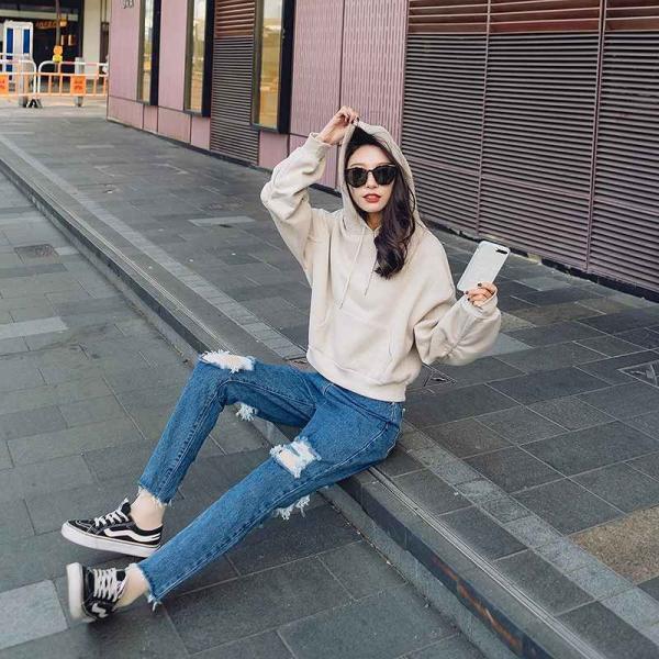 レディース　トップス　プルオーバー　パーカー　フード付き　無地　ゆったり　カジュアル　大人可愛い　フェミニン　お出かけ　デート　デイリー　ベージュ　S　M　L　XL　送料無料