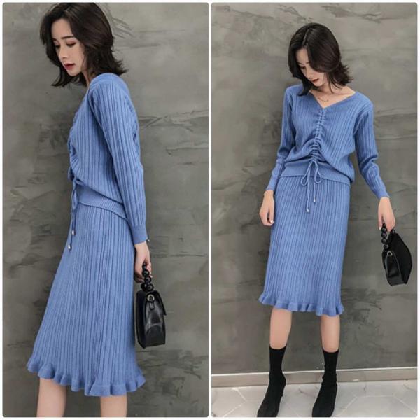 レディース　上下2点セット　ニットセーター　カットソー　ニットスカート　フレア　フリル　Vネック　長袖　カジュアル　キュート　可愛い　フェミニン　きれいめ　上品　エレガント　おしゃれ　お出かけ　オフィス　お呼ばれ　ブルー　ブラック　パープル　送料無料