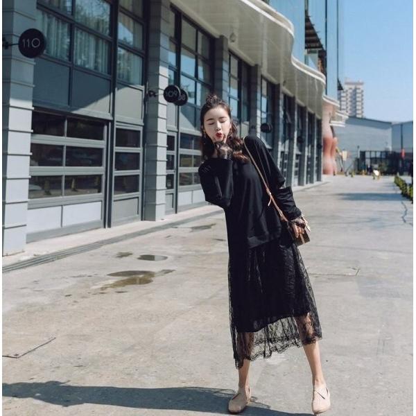 レディース　ワンピース　ニットワンピ　ニット＋レース　ラウンドネック　透け感　透け素材　フレア　ミモレ丈　長袖　カジュアル　キュート　可愛い　フェミニン　きれいめ　上品　エレガント　おしゃれ　お出かけ　お呼ばれ　グレー　ブラック　S　M　L　送料無料