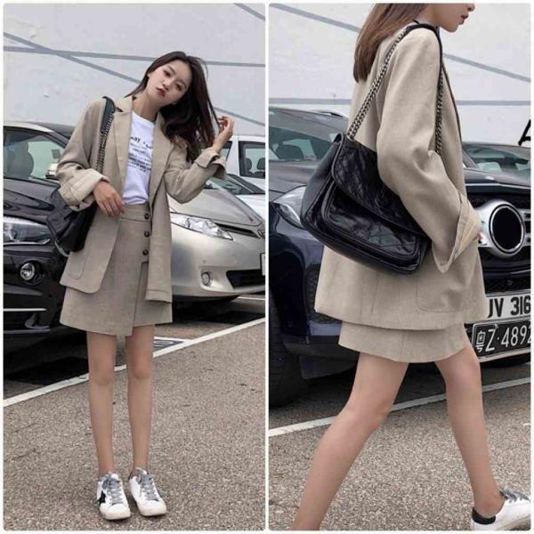 レディース　スーツ　テーラードジャケット　シングル　オーバーサイズ　スカート　ミニ丈　カジュアル　キュート　可愛い　フェミニン　きれいめ　上品　エレガント　おしゃれ　お出かけ　オフィス　お呼ばれ　ベージュ　S　M　L　XL　サイズ　送料無料
