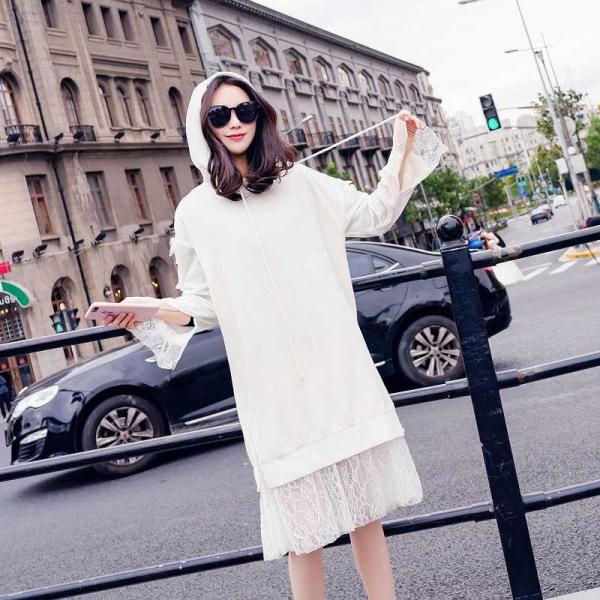 レディース　ワンピース　スウェットワンピ　フード付き　レース　フレアスリーブ　透け感　透け素材　ミディ丈　長袖　カジュアル　キュート　可愛い　フェミニン　きれいめ　上品　エレガント　おしゃれ　お出かけ　お呼ばれ　ホワイト　S　M　L　サイズ　送料無料