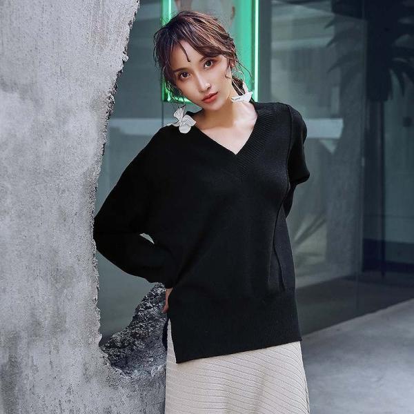 レディース　ニット　セーター　Vネック　長袖　シンプル　ゆったり　オーバーサイズ　トップス　秋　冬　カジュアル　キュート　大人　可愛い　フェミニン　おしゃれ　お出かけ　オフィス　デイリー　普段着　グリーン　ブラック　レッド　S　M　サイズ　送料無料