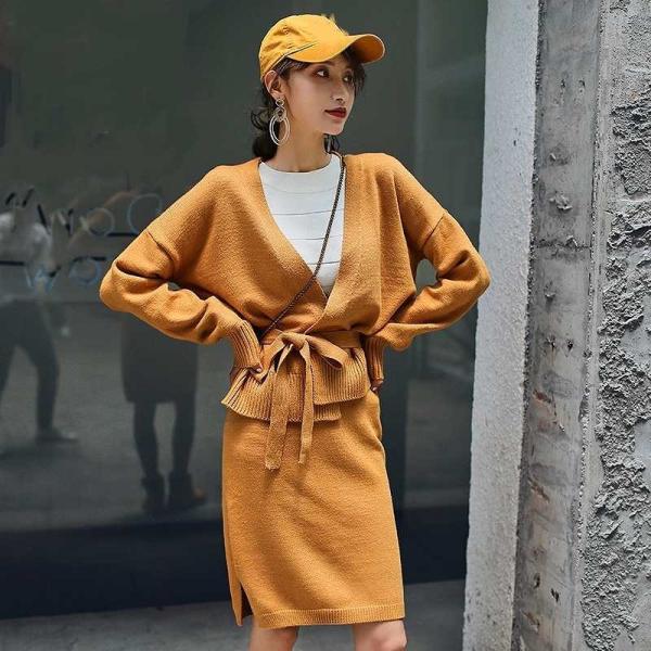 レディース　上下2点セット　ニット　カーディガン　カットソー　ニットスカート　ハイウエスト　長袖　カジュアル　キュート　可愛い　フェミニン　きれいめ　上品　エレガント　おしゃれ　お出かけ　オフィス　お呼ばれ　キャメル　ベージュ　S　M　サイズ　送料無料