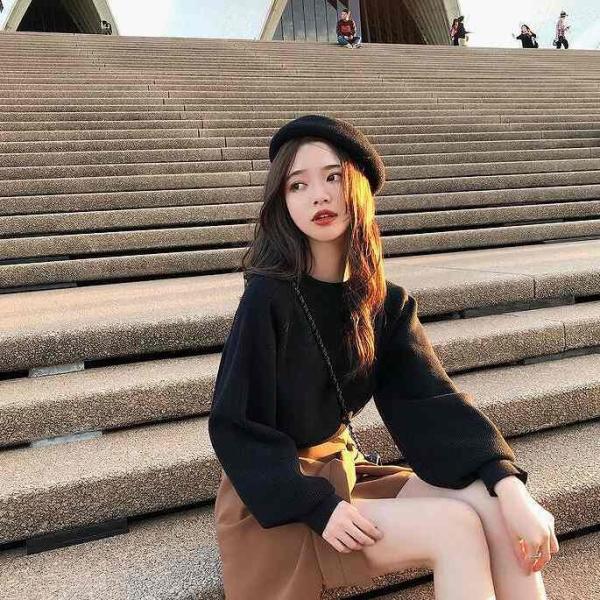 レディース　ニット　セーター　長袖　ゆったり　オーバーサイズ　トップス　秋　冬　カジュアル　キュート　大人　可愛い　フェミニン　おしゃれ　お出かけ　オフィス　デイリー　普段着　ホワイト　カーキ　オリーブ　ブラック　パープル　ピンク　フリーサイズ　送料無料