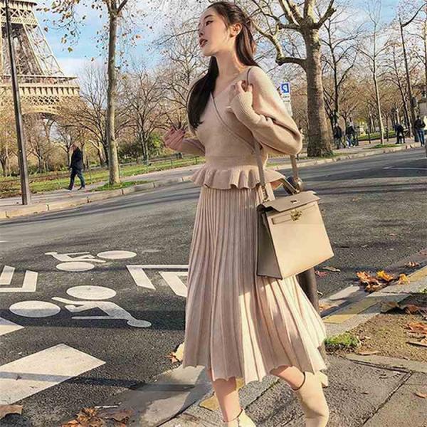 レディース　上下2点セット　Vネック　セーター　プリーツスカート　ミモレ丈　ハイウエスト　長袖　カジュアル　キュート　可愛い　フェミニン　きれいめ　上品　エレガント　おしゃれ　お出かけ　オフィス　お呼ばれ　ブラウン　ブラック　グレー　カーキ　送料無料