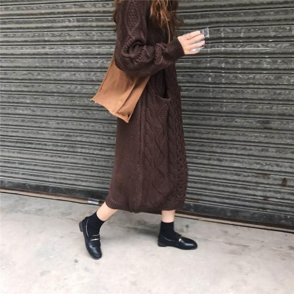 レディース　ワンピース　ニットワンピ　ケーブルニット　長袖　ニット　ミモレ丈　ゆったり　オーバーサイズ　秋　冬　カジュアル　キュート　可愛い　フェミニン　きれいめ　上品　エレガント　おしゃれ　お出かけ　お呼ばれ　ブラウン　ホワイト　フリーサイズ　送料無料