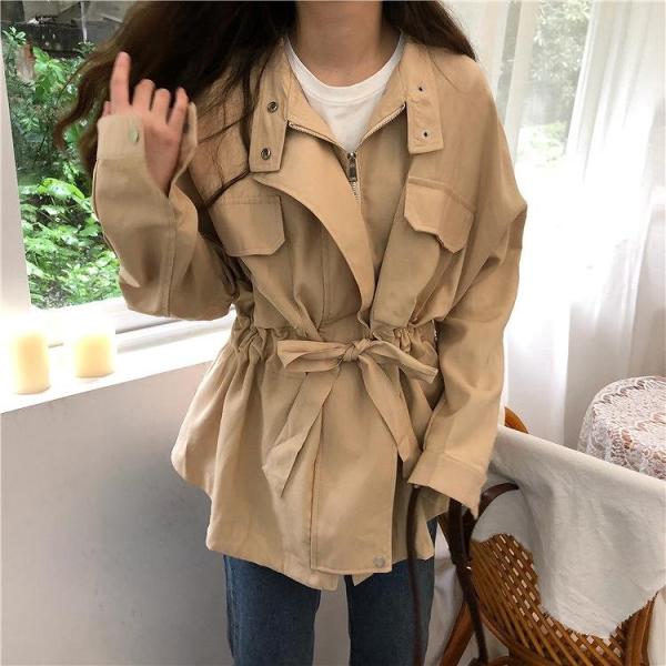 レディース　コート　ショート丈　腰紐　ジャケット　アウター　秋　冬　カジュアル　キュート　大人　可愛い　大人女子　フェミニン　きれいめ　エレガント　おしゃれ　お出かけ　お呼ばれ　デイリー　オフィス　ブラック　カーキ　フリーサイズ　送料無料