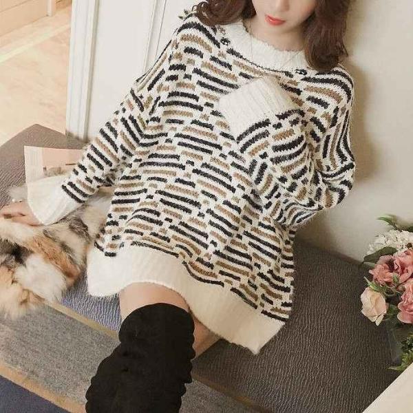 レディース　ニット　セーター　長袖　あったか　ゆったり　オーバーサイズ　プルオーバー　トップス　秋　冬　カジュアル　キュート　大人　可愛い　大人女子　フェミニン　おしゃれ　お出かけ　オフィス　デイリー　ホワイト　ブラック　フリーサイズ　送料無料