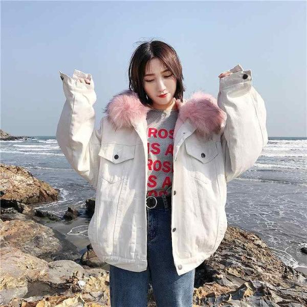 レディース　デニムジャケット　フード付き　裏ボア　エコファー　フェイクファー　ジージャン　アウター　秋　冬　カジュアル　長袖　キュート　大人　可愛い　フェミニン　きれいめ　おしゃれ　お出かけ　お呼ばれ　デイリー　普段着　ホワイト　M　L　サイズ　送料無料