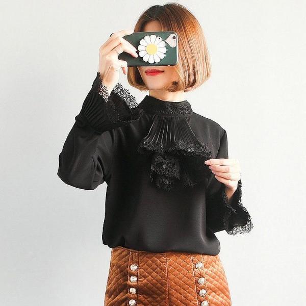 レディース　ボリュームスリーブ　フレアスリーブ　ブラウス　シャツ　長袖　トップス　カジュアル　キュート　大人　可愛い　フェミニン　おしゃれ　お出かけ　デイリー　普段着　ベージュ　ホワイト　ブラック　フリーサイズ　ワンサイズ　送料無料