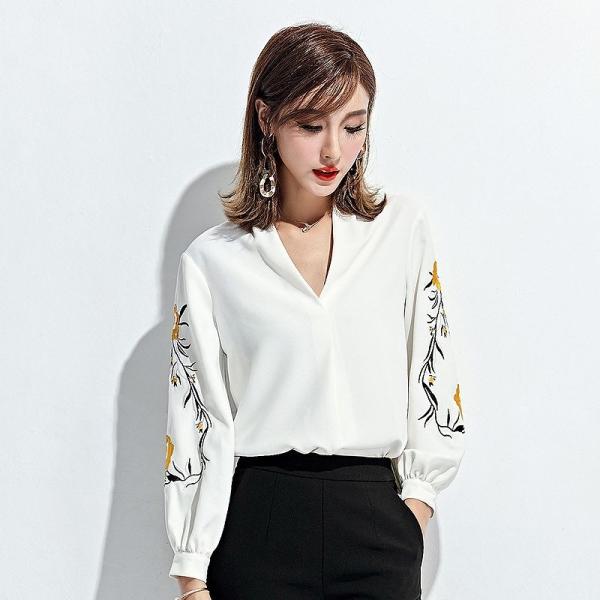 レディース　大きいサイズ　シフォン　ブラウス　シャツ　長袖　トップス　カジュアル　キュート　大人　可愛い　フェミニン　おしゃれ　お出かけ　エレガント　オフィス　デイリー　普段着　ホワイト　ブラック　レッド　S　M　L　XL　2XL　サイズ　送料無料