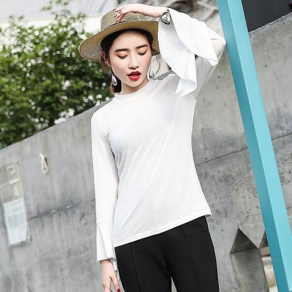 レディース　ボリュームスリーブ　フレアスリーブ　ニット　カットソー　タートルネック　長袖　無地　セーター　トップス　カジュアル　キュート　大人　可愛い　フェミニン　おしゃれ　お出かけ　オフィス　デイリー　普段着　ブラウン　ホワイト　ブラック　送料無料