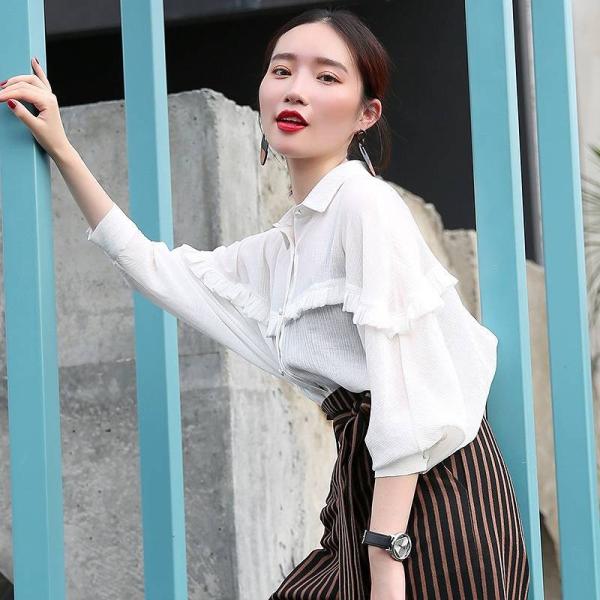 レディース　ボリュームスリーブ　ブラウス　フリル　シャツ　長袖　トップス　カジュアル　キュート　大人　可愛い　フェミニン　おしゃれ　お出かけ　デイリー　オフィス　普段着　ホワイト　フクシア　S　M　L　サイズ　送料無料