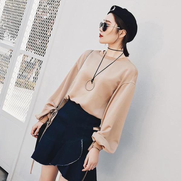 レディース　ボリュームスリーブ　シフォン　ブラウス　シャツ　長袖　トップス　カジュアル　キュート　大人　可愛い　フェミニン　おしゃれ　お出かけ　デイリー　オフィス　普段着　ブラック　ホワイト　ブラウン　M　L　サイズ　送料無料